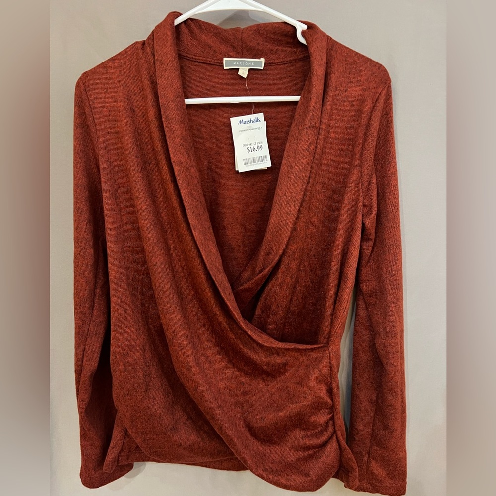 New Rusty Orange Women’s Top (Sweater-like material)